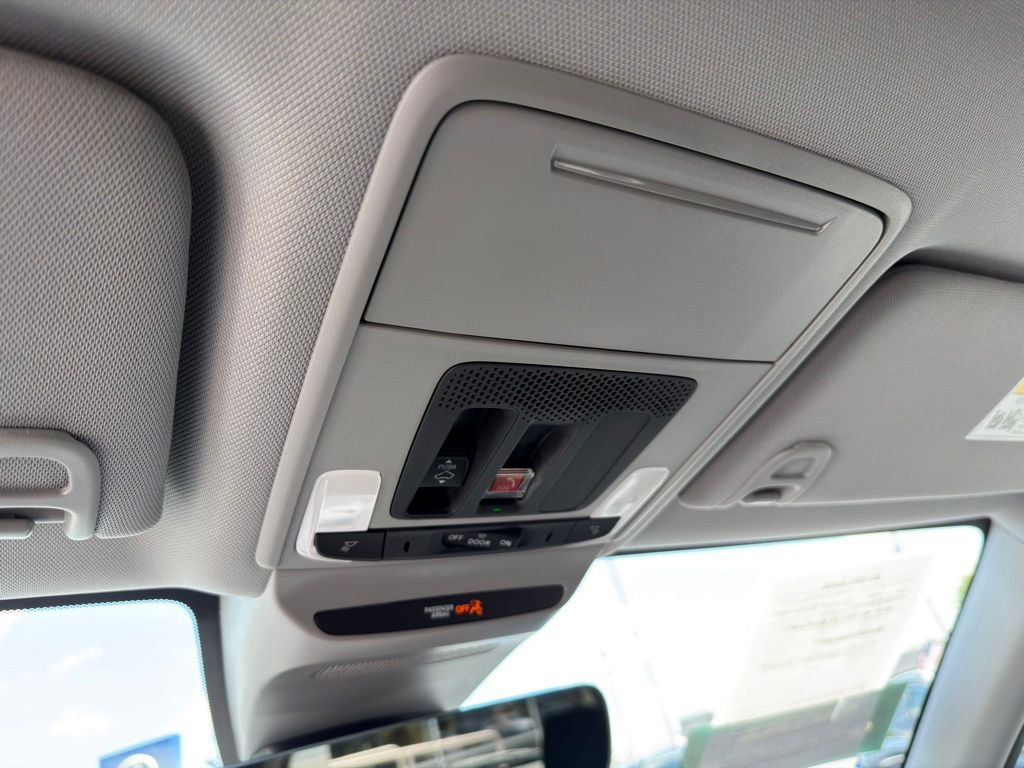 Certified 2025 Acura ADX AWD image 30