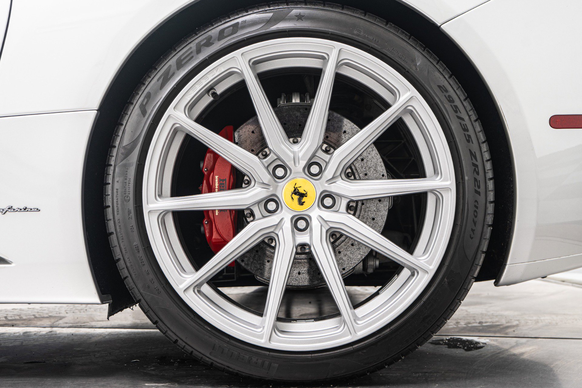 Used 2013 Ferrari California image 11