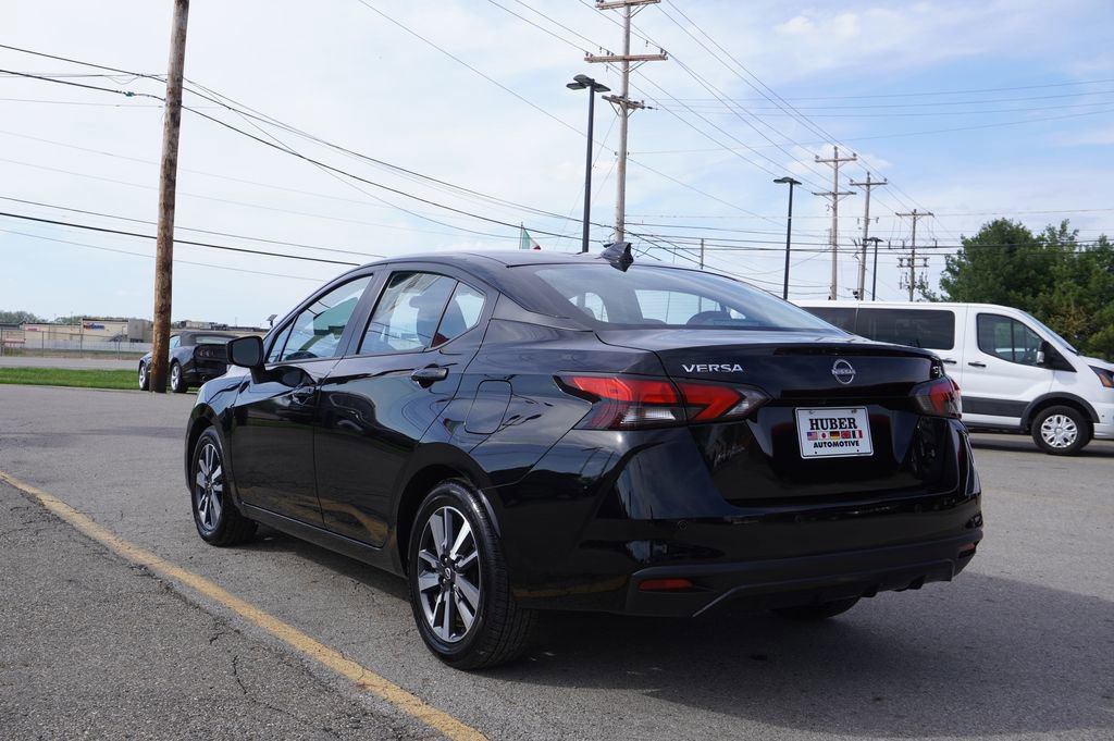 Used 2024 Nissan Versa SV image 5