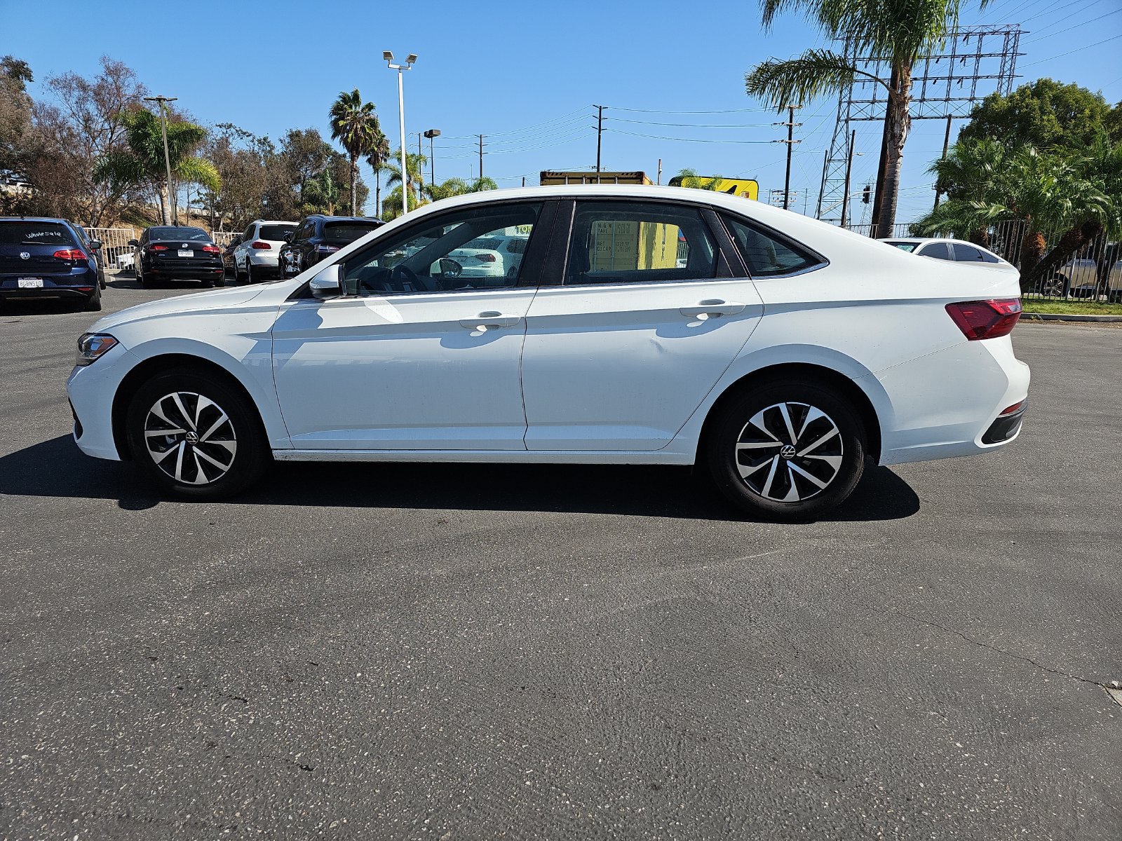 Used 2023 Volkswagen Jetta S FWD image 8