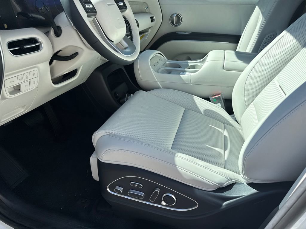 New 2026 Hyundai Palisade Calligraphy FWD image 9