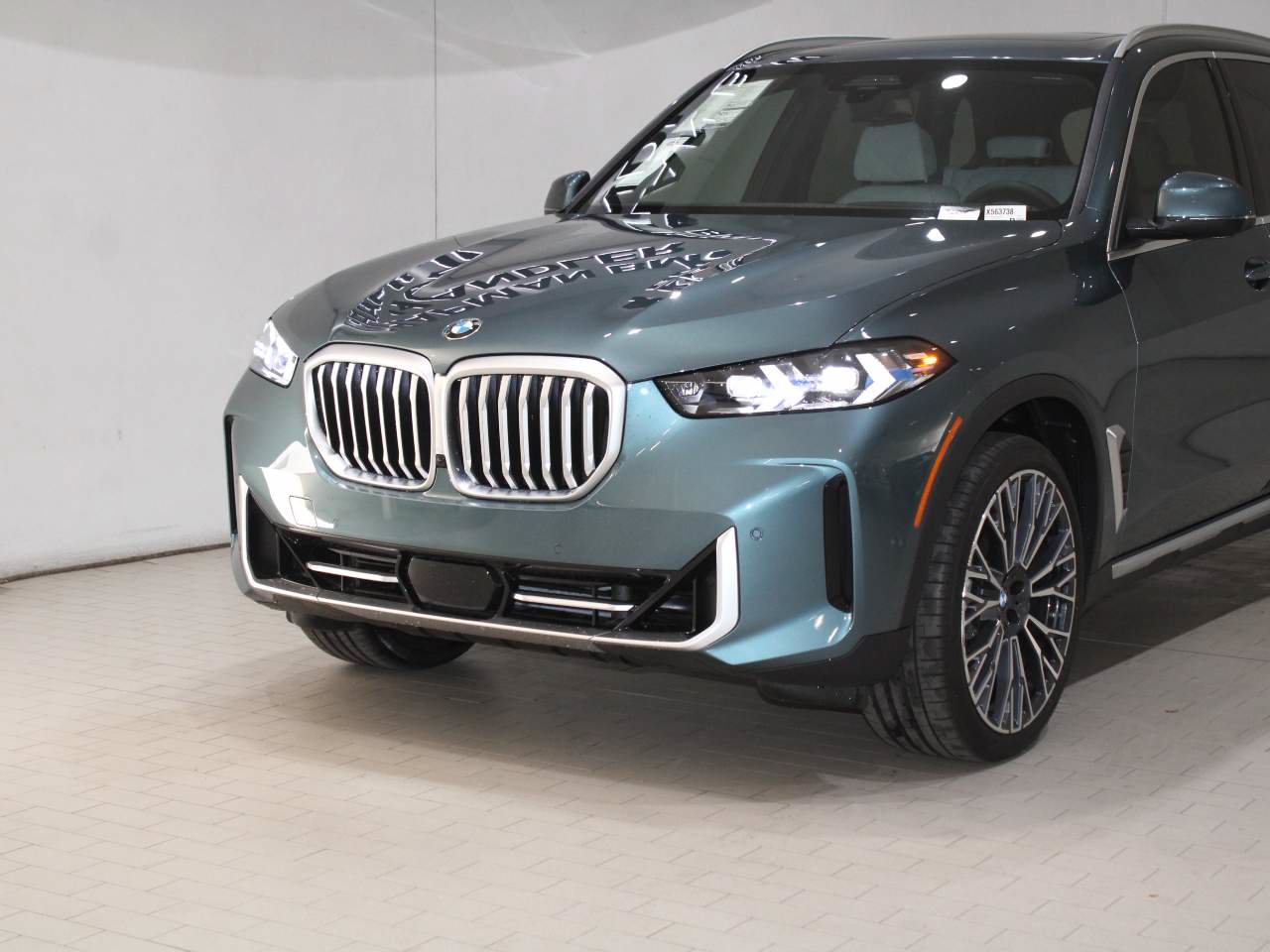 Used 2026 BMW X5 sDrive40i RWD image 2