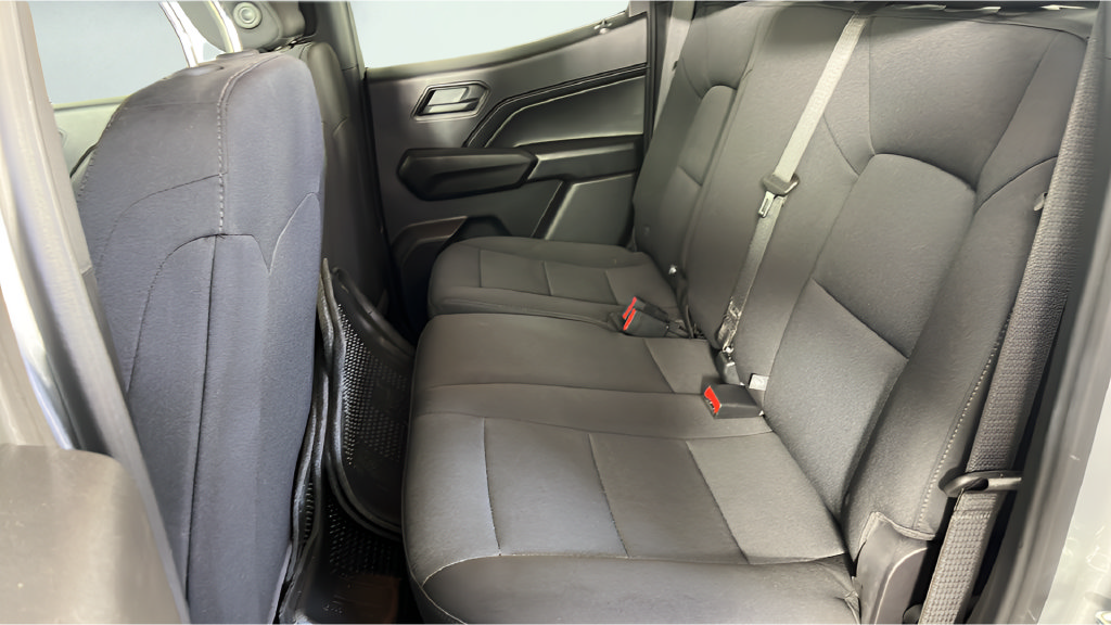Used 2025 Chevrolet Colorado Trail Boss AWD/4WD image 18