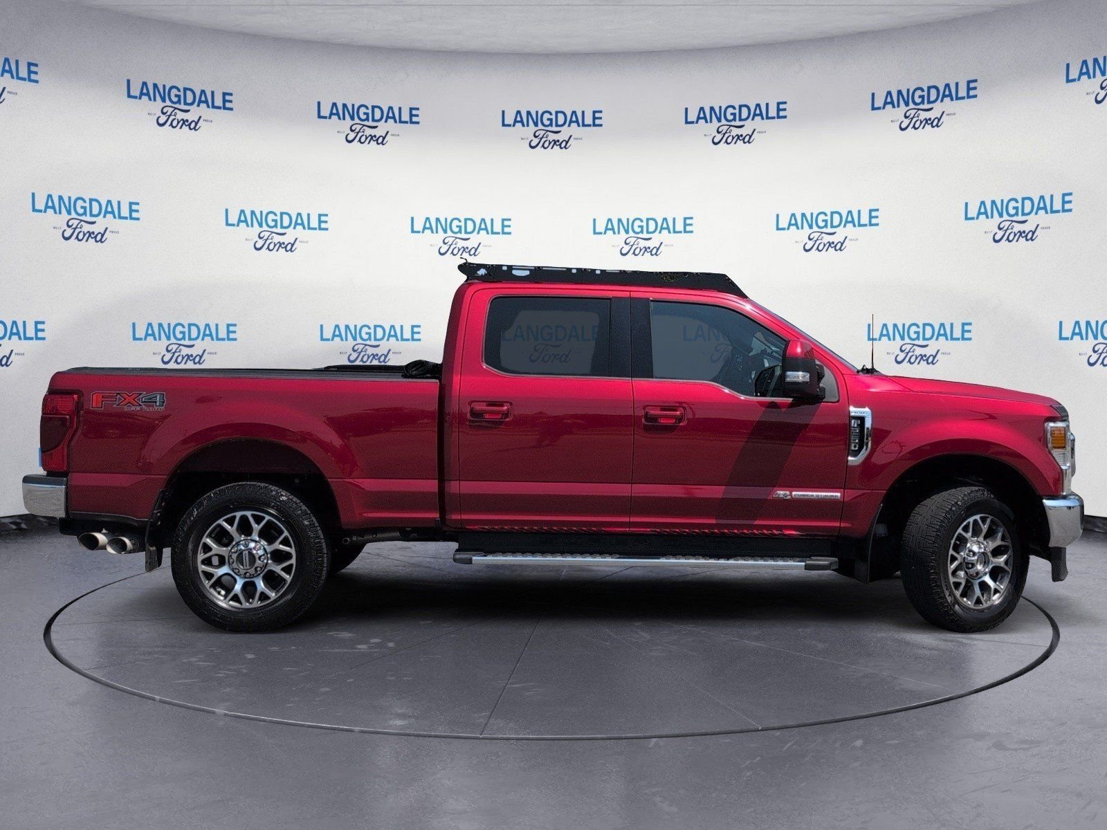 Used 2020 Ford F250 Lariat w/ Lariat Value Package AWD/4WD image 3