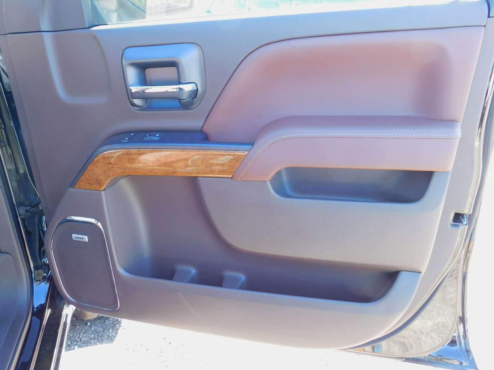 Used 2018 Chevrolet Silverado 1500 High Country image 44