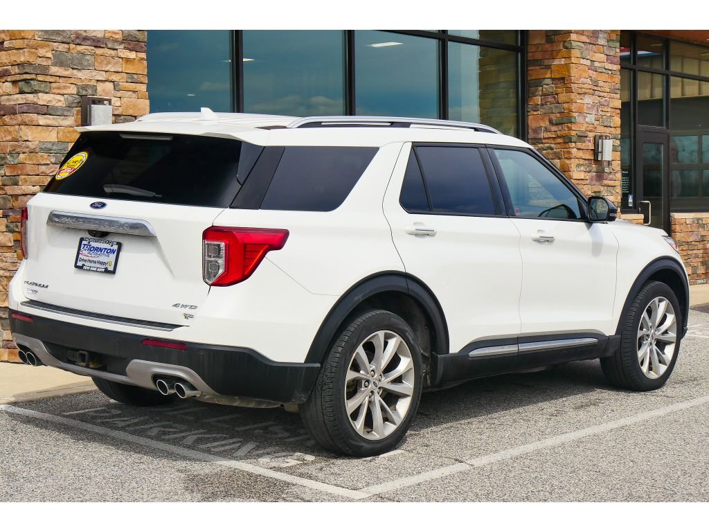 Used 2022 Ford Explorer Platinum w/ Technology Package AWD/4WD image 3
