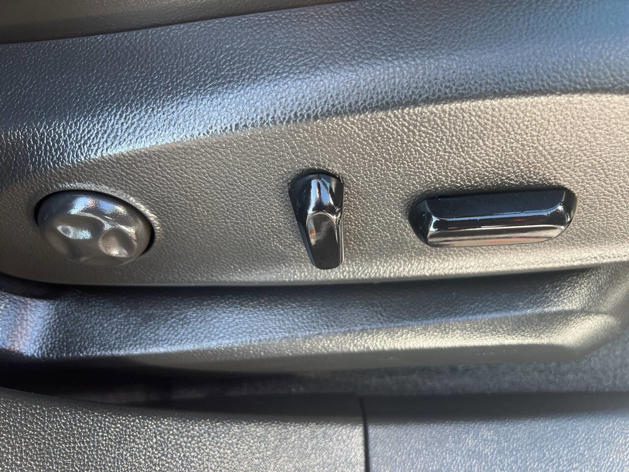 Used 2016 Buick Envision Premium image 33