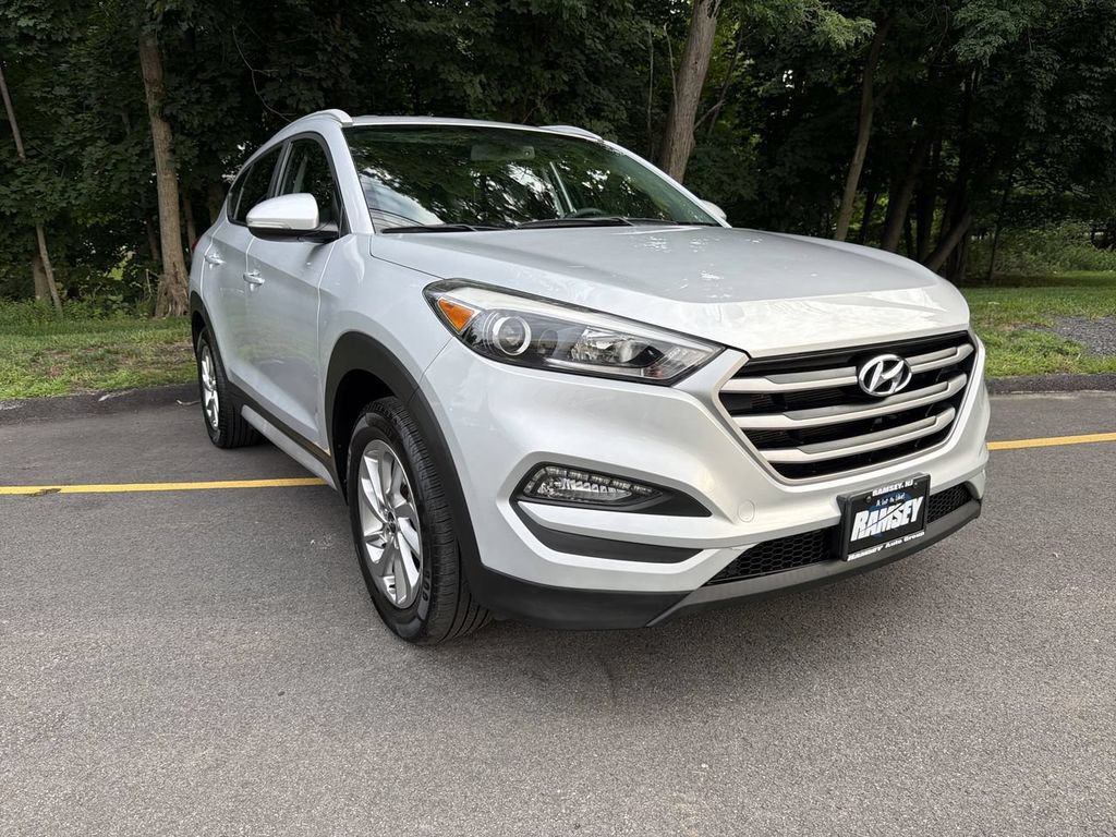 Used 2018 Hyundai Tucson SEL Plus AWD/4WD image 2