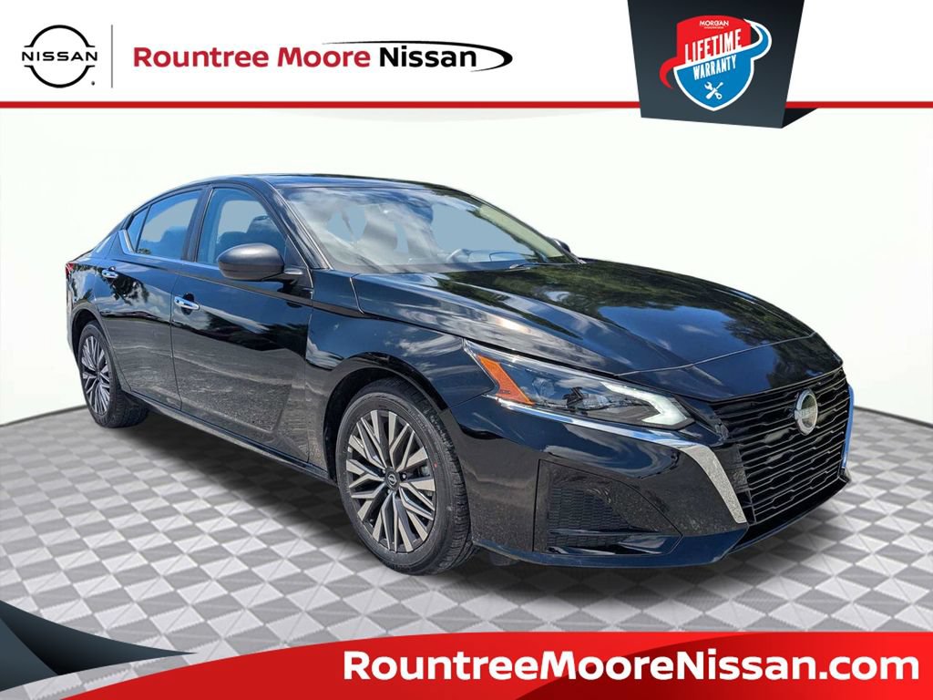 Used 2025 Nissan Altima 2.5 SV FWD video 1