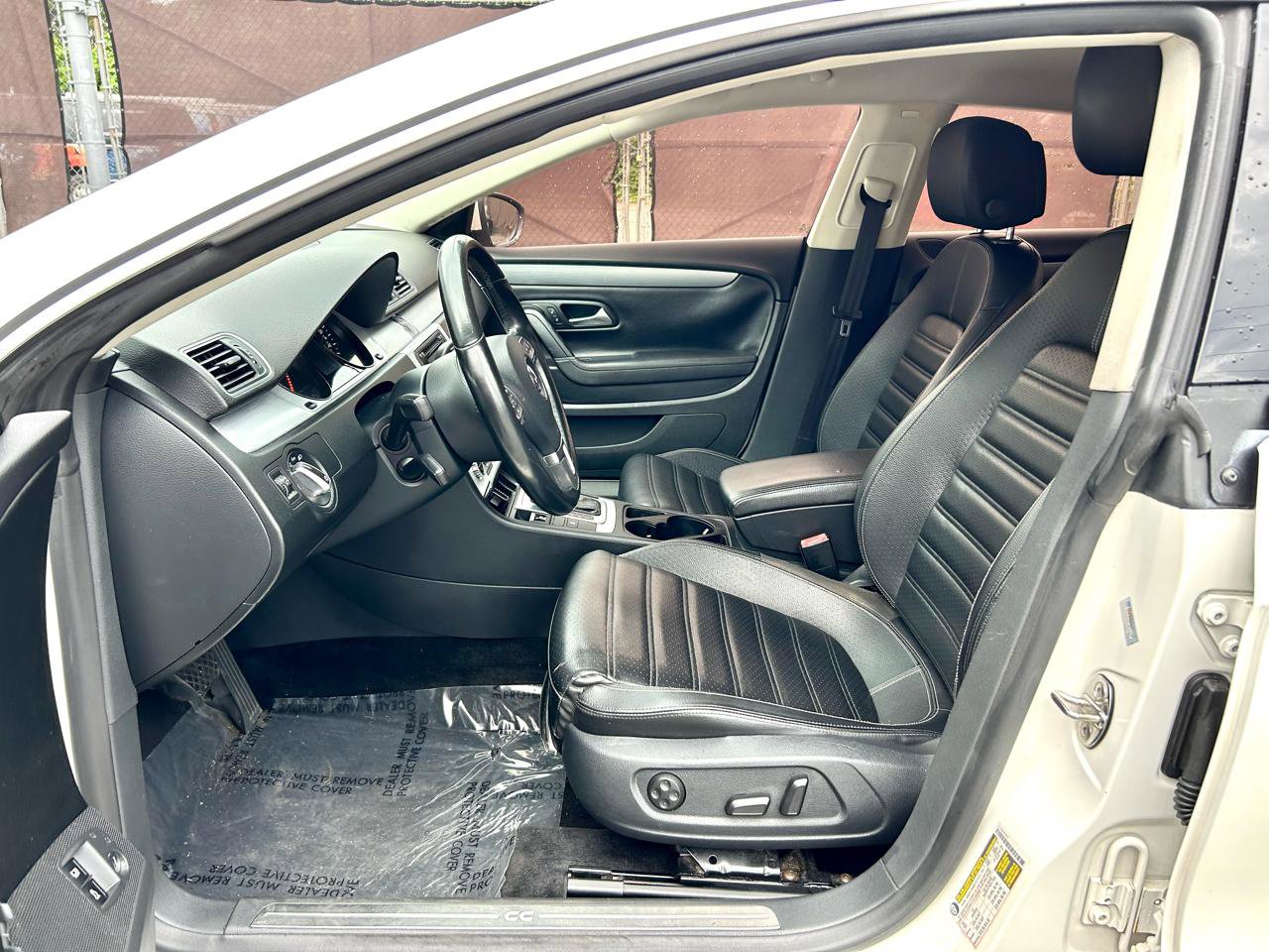 Used 2014 Volkswagen CC Sport FWD image 8
