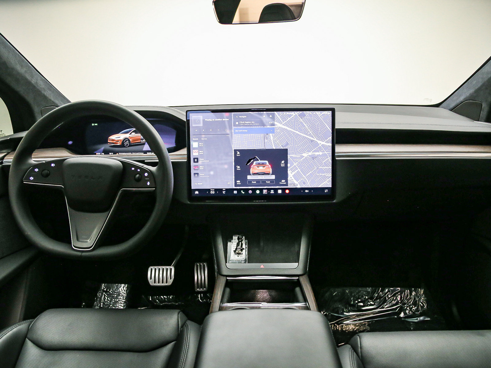 Used 2024 Tesla Model X AWD/4WD image 12