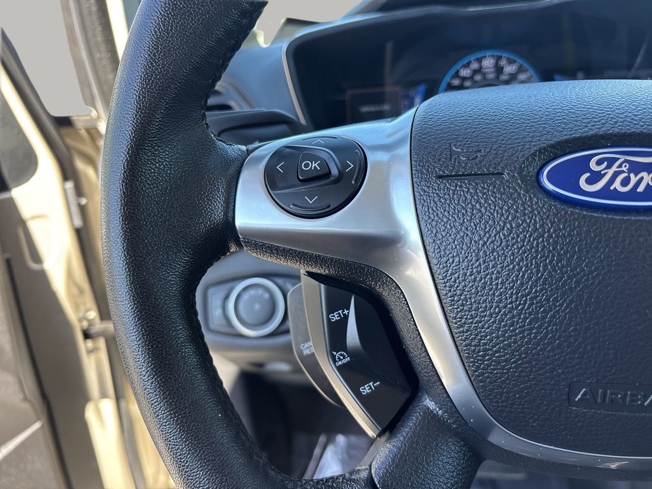 Used 2017 Ford C-MAX SE image 25