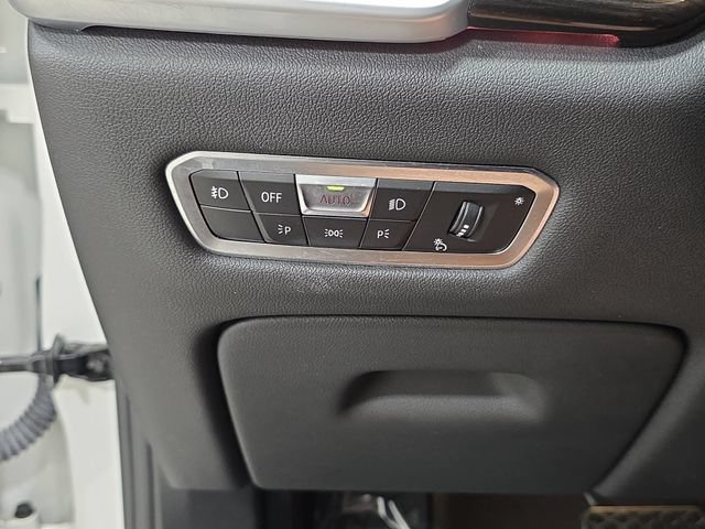 Used 2021 BMW X5 xDrive40i w/ Convenience Package AWD/4WD image 26