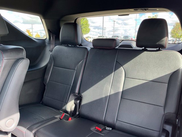 Used 2025 Chevrolet Traverse Z71 w/ Enhanced Driving Package AWD/4WD image 36