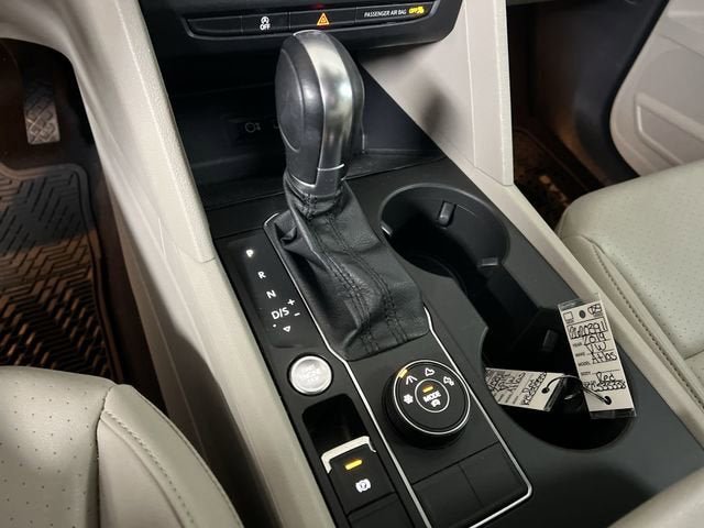 Used 2019 Volkswagen Atlas SE w/ Towing Package image 15