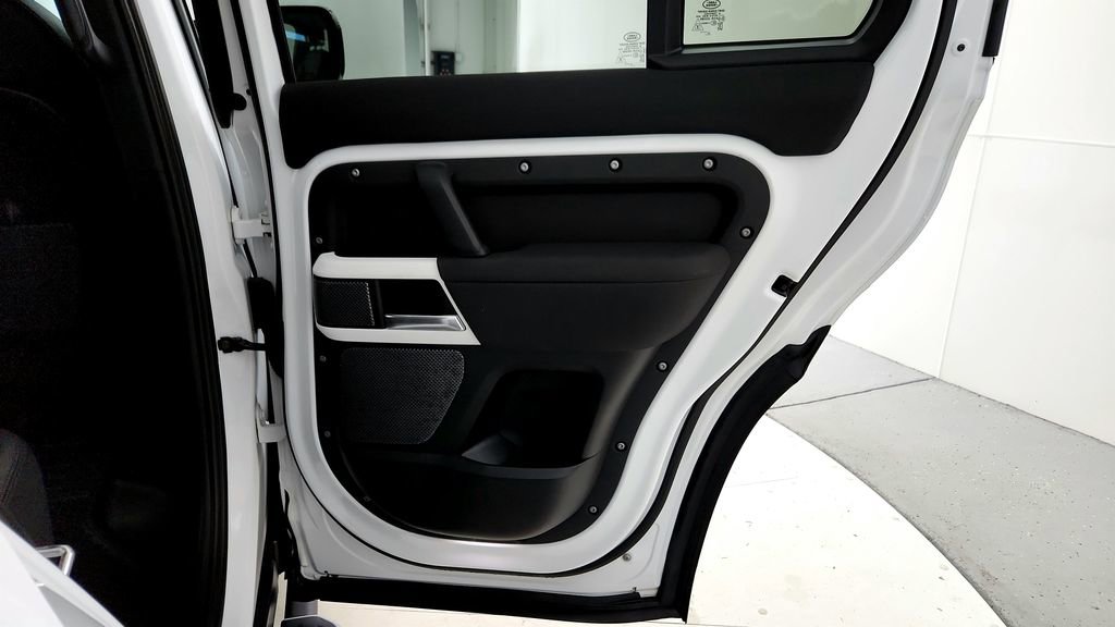 Used 2022 Land Rover Defender 110 S AWD/4WD image 19