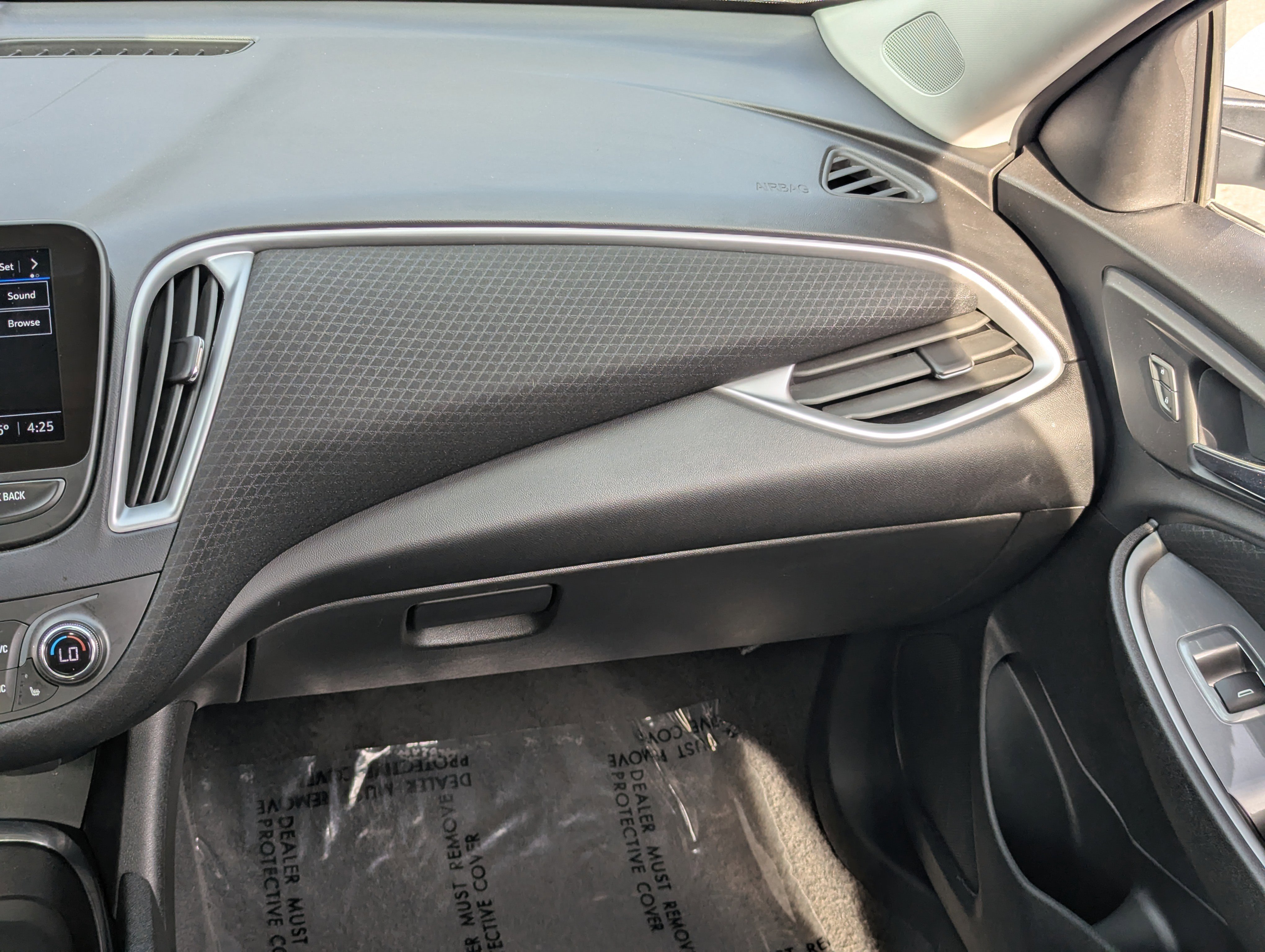 Used 2023 Chevrolet Malibu LT image 15