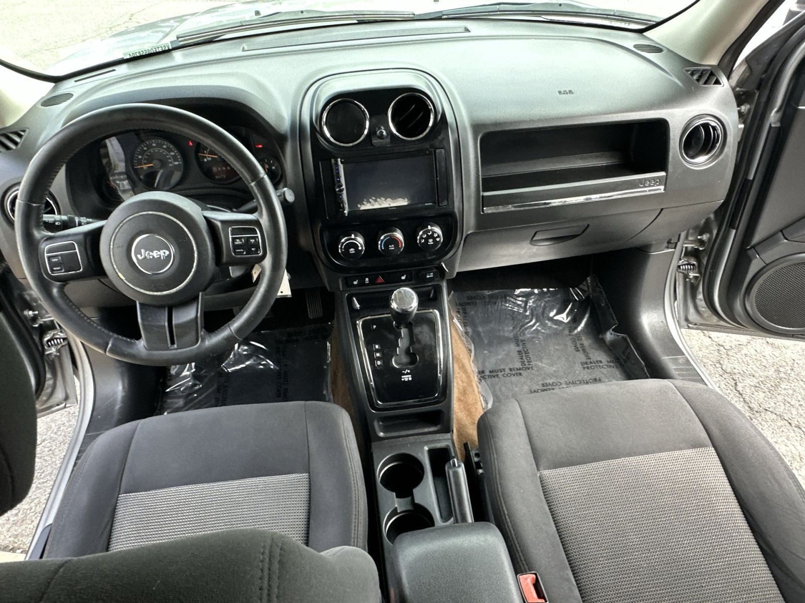 Used 2014 Jeep Patriot Latitude w/ Sun/Sound Group AWD/4WD image 29