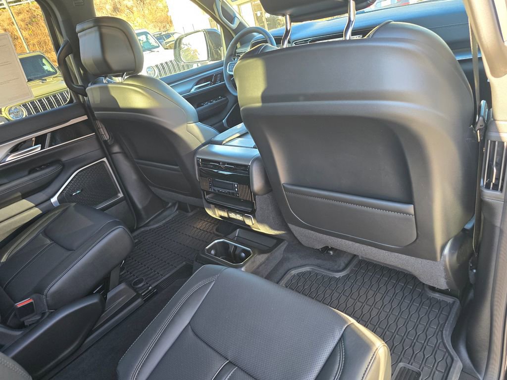 New 2025 Jeep Wagoneer Series II image 26