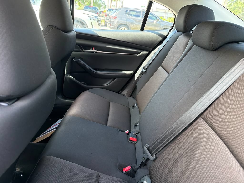 Used 2022 MAZDA MAZDA3 s FWD image 31