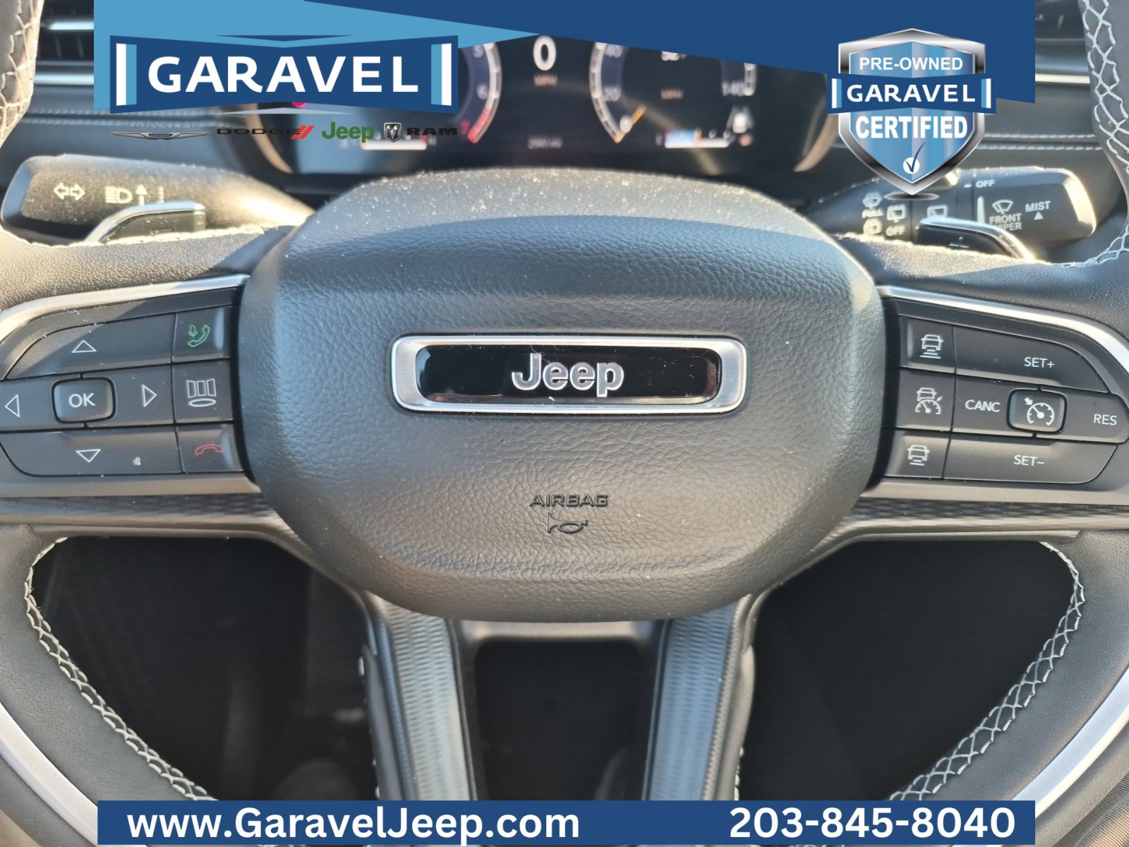 Used 2024 Jeep Grand Cherokee L Laredo image 5