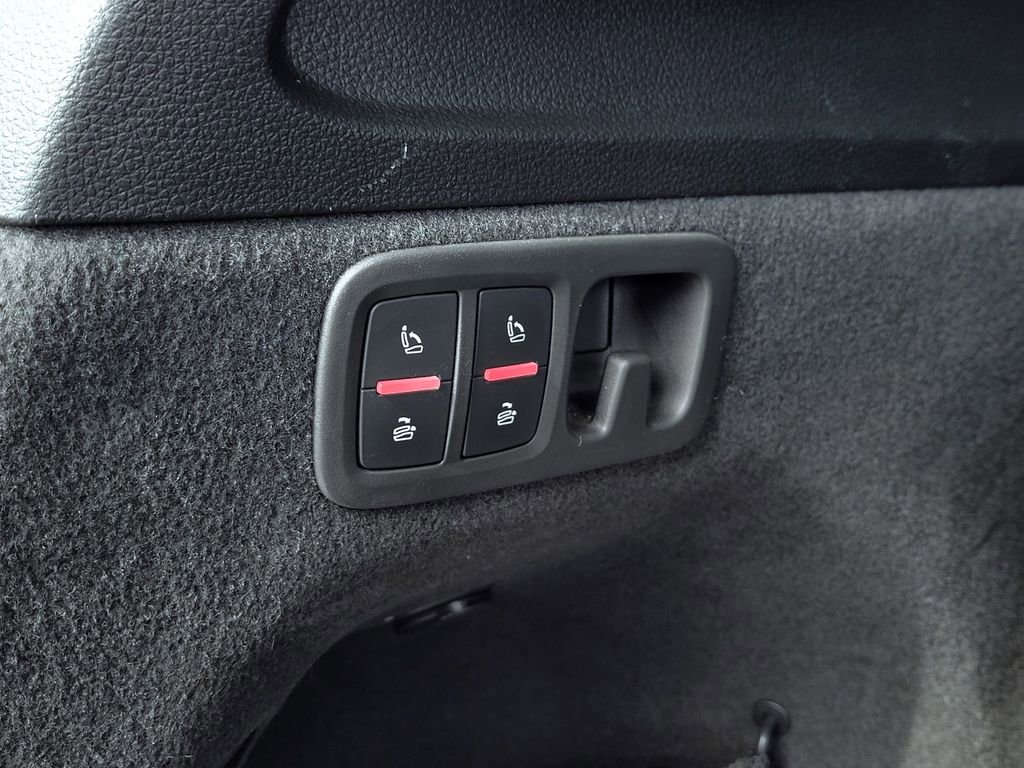 Used 2022 Audi Q7 3.0T Premium Plus image 32