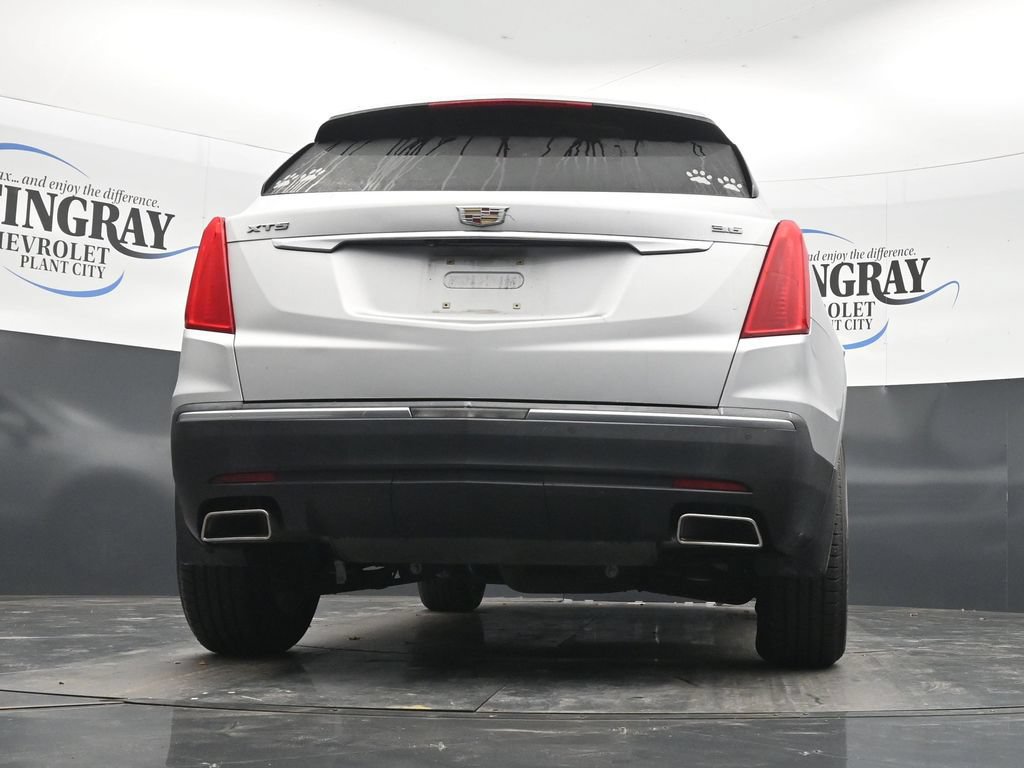 Used 2017 Cadillac XT5 Luxury w/ Driver Awareness Package FWD image 31