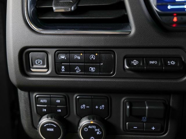Used 2023 Chevrolet Tahoe Premier w/ Premium Package image 21