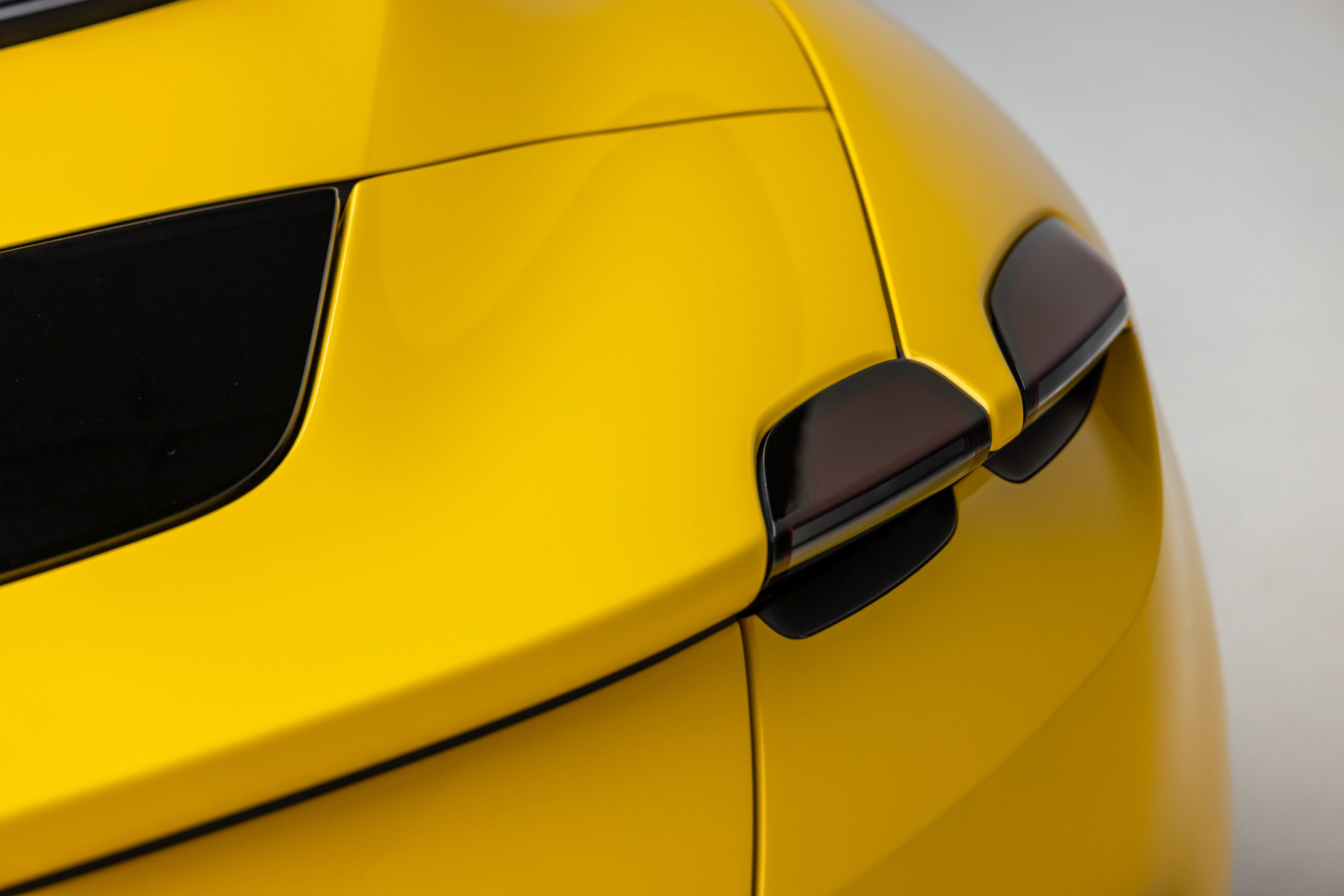 Certified 2025 Ferrari Roma Spider image 24