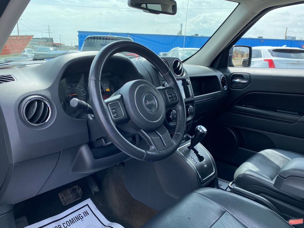 Used 2017 Jeep Patriot Sport AWD/4WD image 9