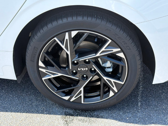 Used 2025 Kia K5 GT-Line w/ GT-Line Premium Package FWD image 21