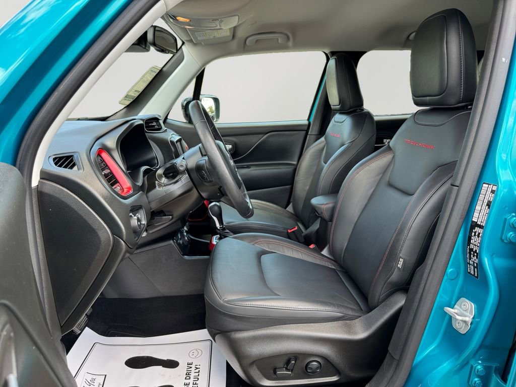 Used 2022 Jeep Renegade Trailhawk w/ Trailer Tow Group image 24