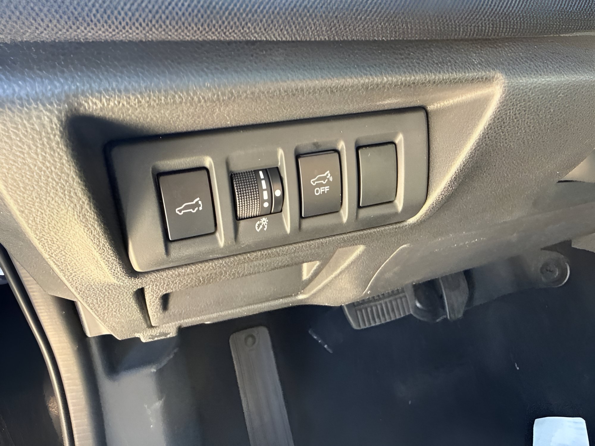Used 2024 Subaru Outback Premium AWD/4WD image 23