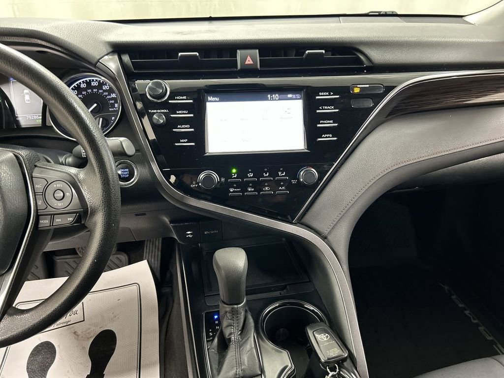 Used 2019 Toyota Camry LE w/ Convenience Package FWD image 18