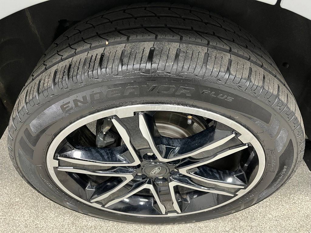 Used 2020 Ford Expedition Limited w/ Special Edition Package AWD/4WD image 17