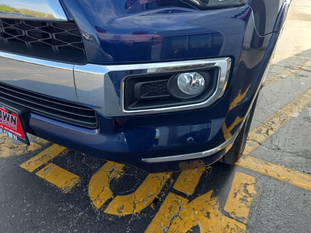 Used 2016 Toyota 4Runner Limited image 11