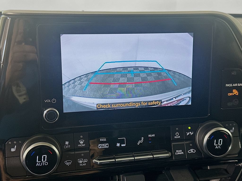 Certified 2024 Toyota Highlander XLE AWD/4WD image 14