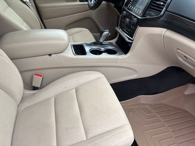 Used 2022 Jeep Grand Cherokee Laredo E w/ Security & Convenience Group AWD/4WD image 39