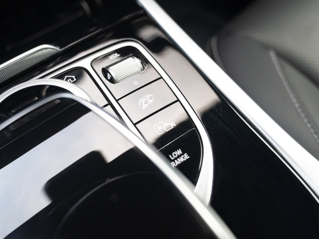 Used 2024 Mercedes-Benz G 63 AMG 4MATIC image 31