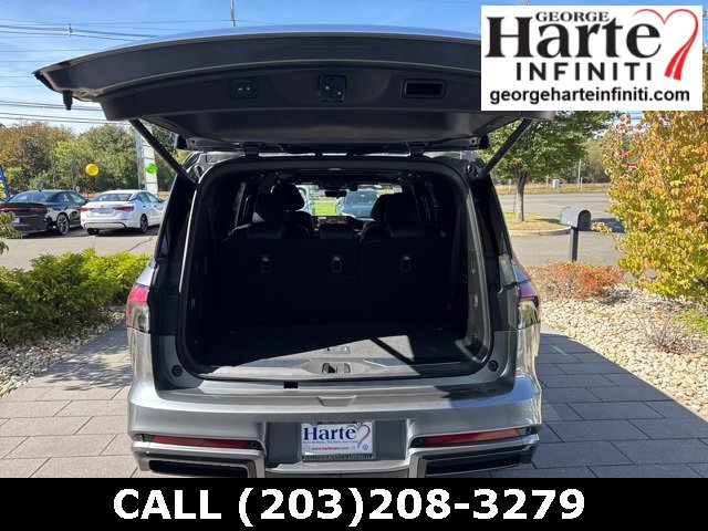 New 2026 INFINITI QX80 4WD image 10