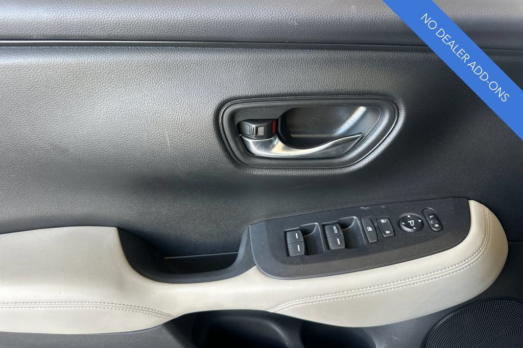 Certified 2024 Honda HR-V LX image 11