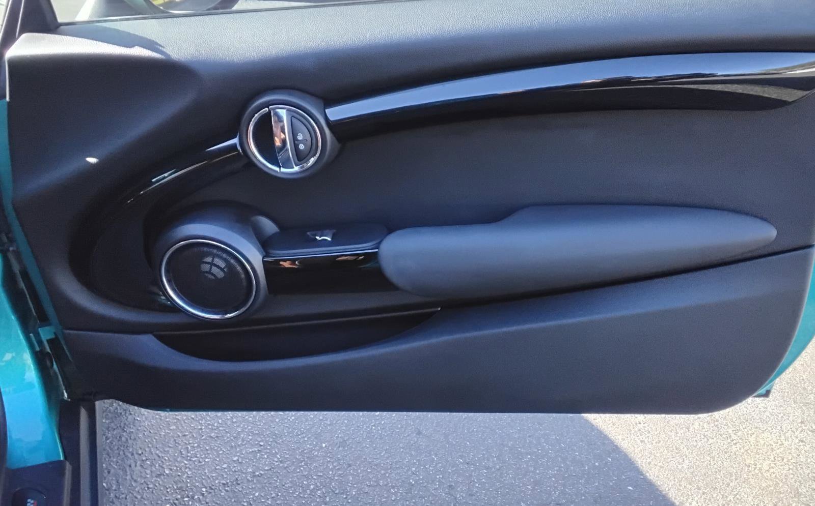 Used 2017 MINI Cooper S image 24