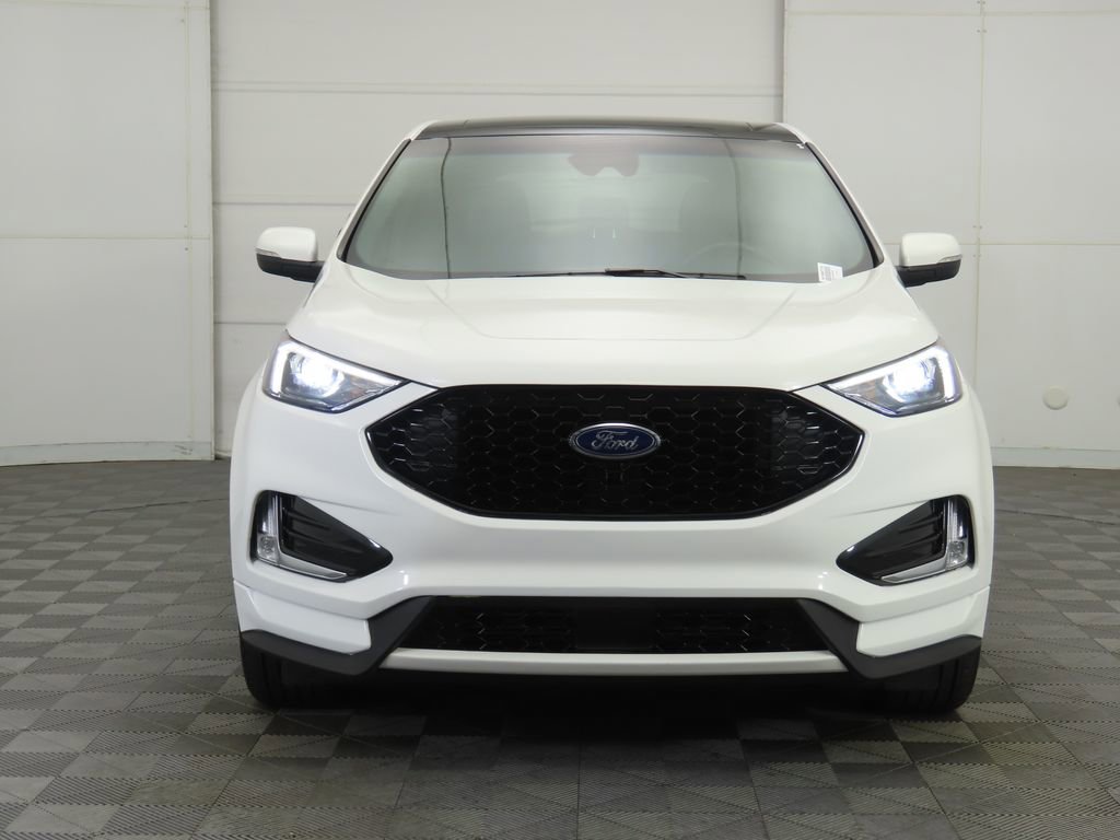 Used 2020 Ford Edge ST-Line w/ Cold Weather Package image 2