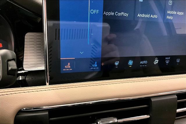 Used 2024 Lincoln Corsair AWD w/ Equipment Group 101A image 37