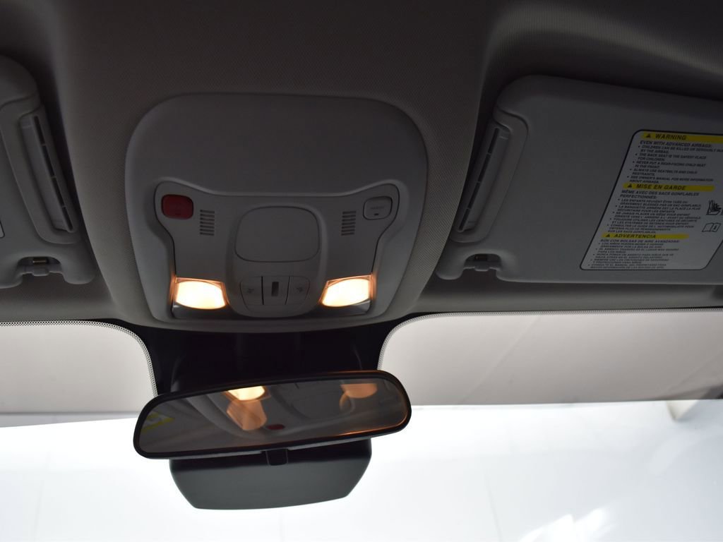 Used 2021 Jeep Renegade Latitude AWD/4WD image 13
