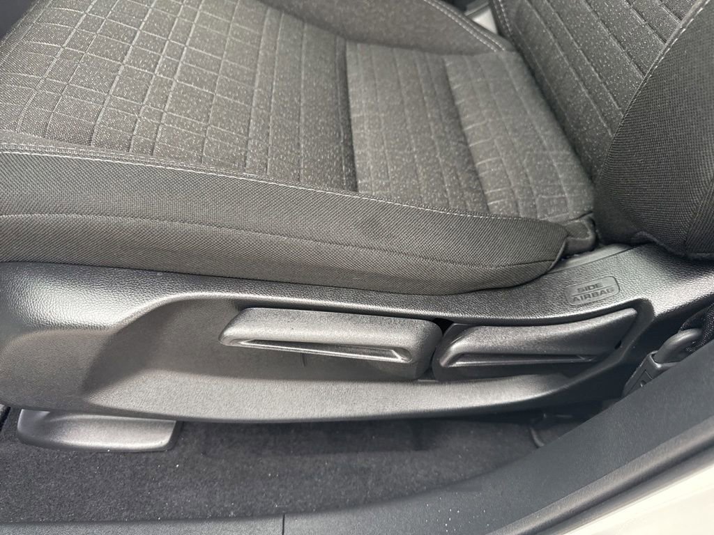Used 2025 Honda HR-V LX image 11