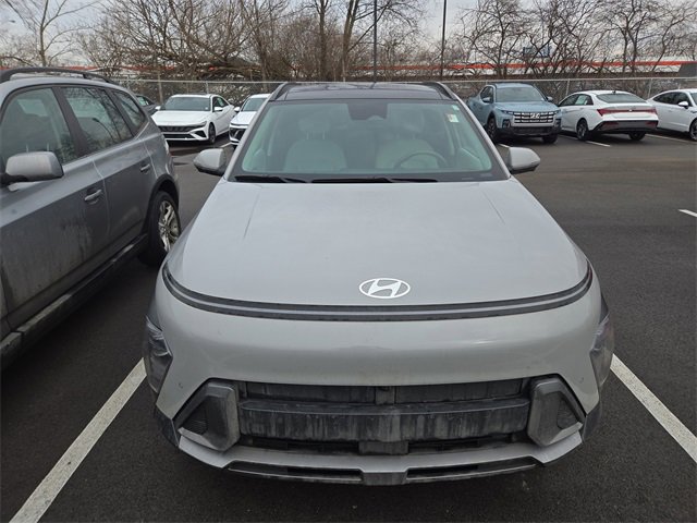 Used 2024 Hyundai Kona Limited image 3
