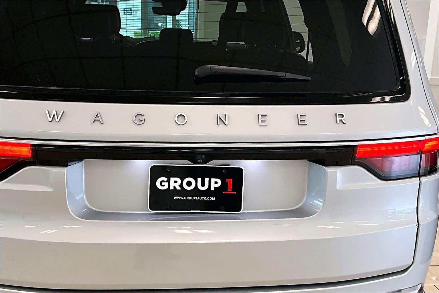 Used 2023 Jeep Wagoneer 2WD image 29