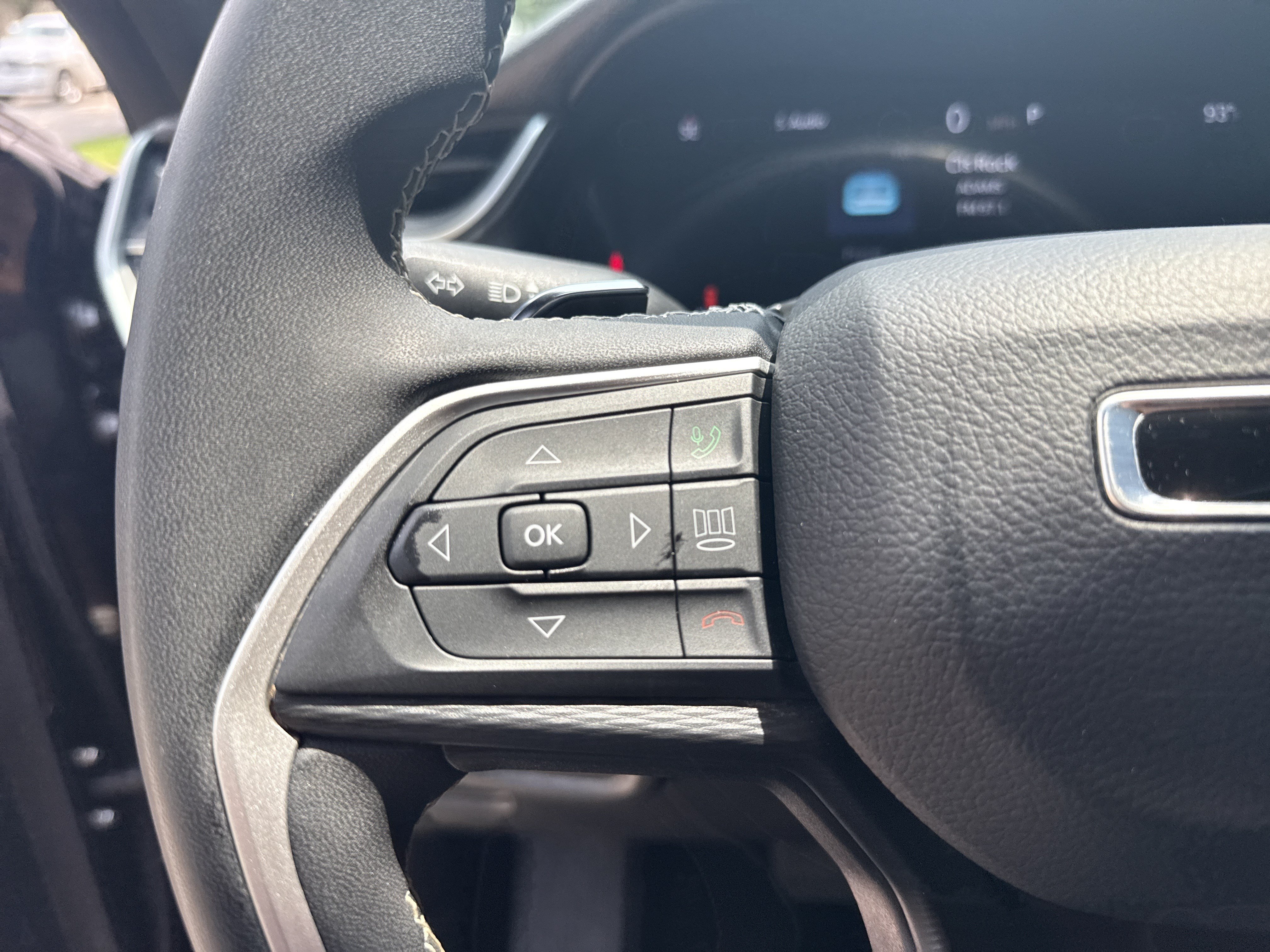 Used 2024 Jeep Grand Cherokee Laredo X AWD/4WD image 24