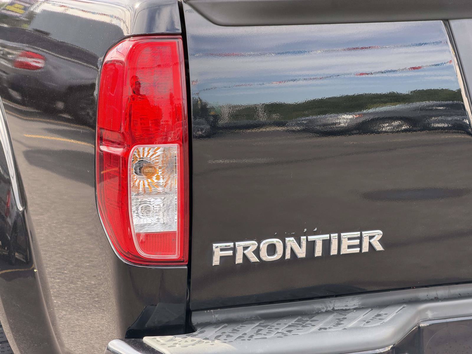 Used 2017 Nissan Frontier S RWD image 13